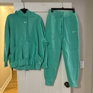 Nike Aqua Hoodie and Joggers Set